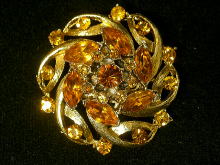 アクセサリー,ブローチ,アメリカ製,ゴールド&ラインストーン,フラワー