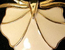 �A�N�Z�T���[,�l�b�N���X,�R�X�`���[���W���G���[