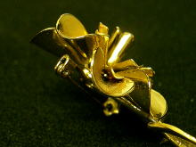 �S�[���h�t�����[,�R�X�`���[���W���G���[