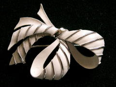 �A�N�Z�T���[,�u���[�`,�A�[���f�R,�g���t�@��,TRIFARI