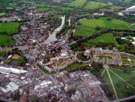 �C�M���X�����t���I�s�E�����h���E�q�[�X���[��`�֓���