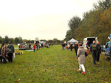 �C�M���X�����t���I�s�E�����J���E�j���[�A�[�N�ߍx�̃}�[�P�b�g