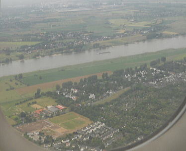 �C�M���X�����t���I�s�E�q�[�X���[���烊���J���̃A���e�B�[�N�t�F�A�փh���C�u