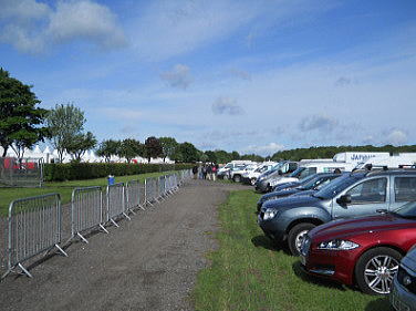 �C�M���X�����t���I�s�E�q�[�X���[���烊���J���̃A���e�B�[�N�t�F�A�փh���C�u