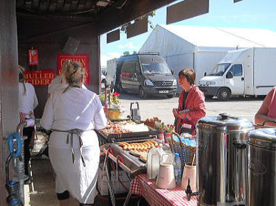 �C�M���X�����t���I�s�E�j���[�A�[�N�E�A���e�B�[�N�t�F�A��