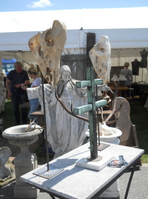 �C�M���X�����t���I�s�E�j���[�A�[�N�E�A���e�B�[�N�t�F�A��