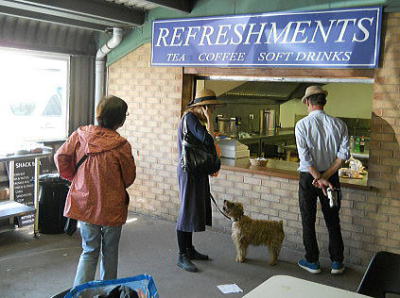 �C�M���X�����t���I�s�E�j���[�A�[�N�E�A���e�B�[�N�t�F�A��