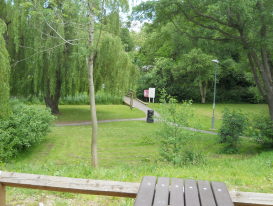 �C�M���X�����t���I�s�E�~�b�h�n�[�X�g�̃A���e�B�[�N�t�F�A�Ńz�b�R��