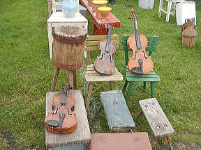 �C�M���X�����t���I�s�E�j���[�A�[�N�̃A���e�B�[�N�t�F�A��