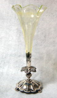 �E�����K���X, �t�����[�x�[�X,�r�N�g���A��